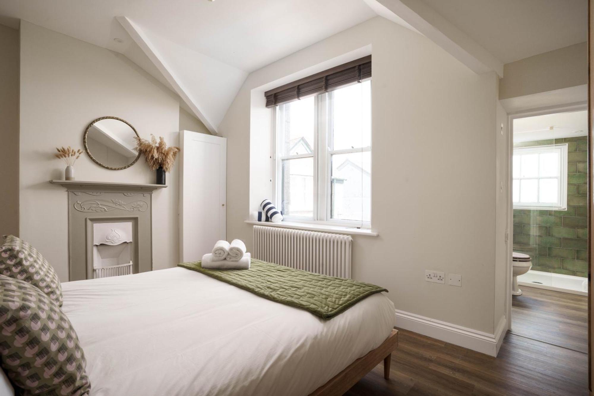 Modern Central One Bedroom Apartment In Penzance Exterior foto