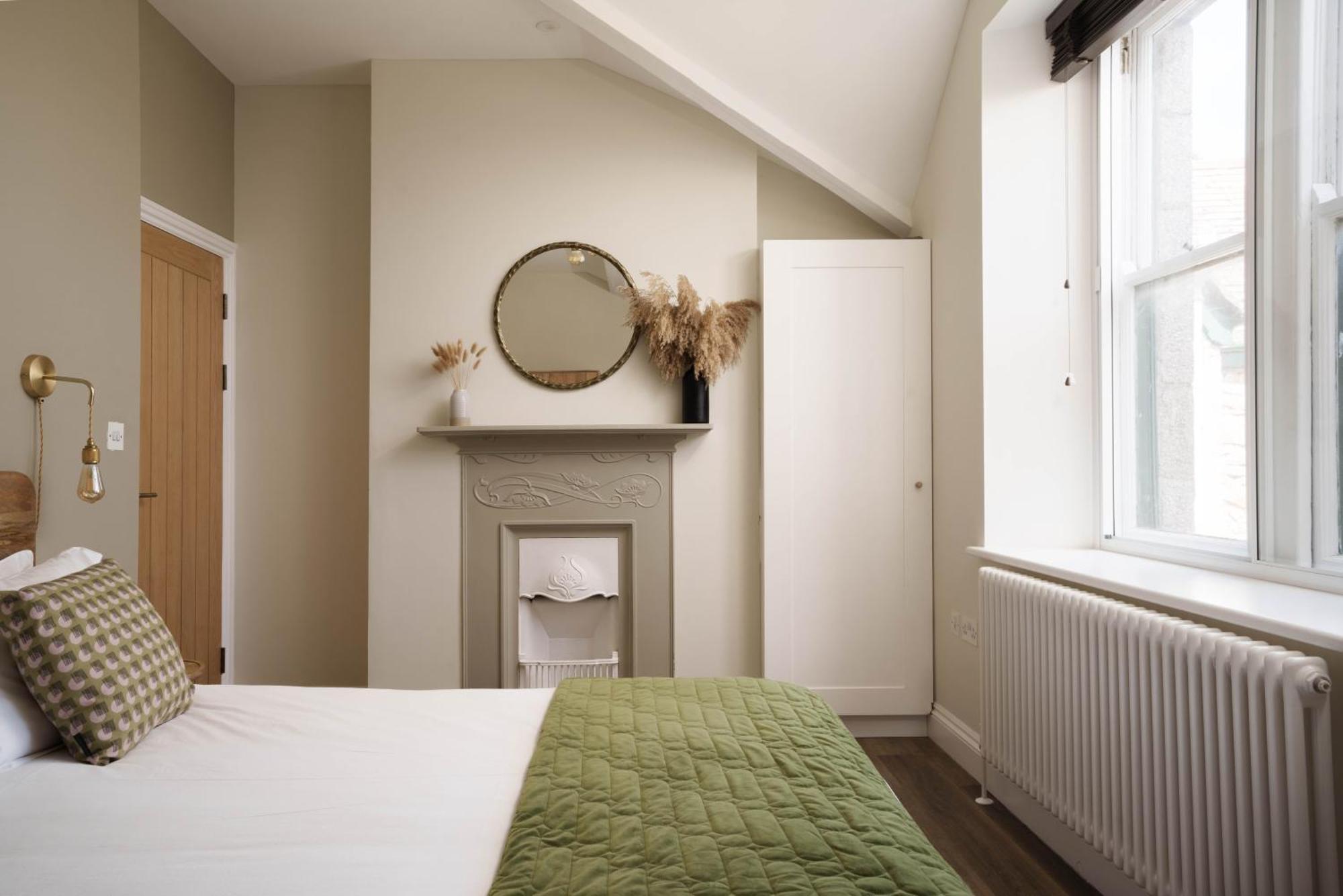 Modern Central One Bedroom Apartment In Penzance Exterior foto